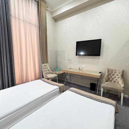 Reikartz Amirun Tashkent Hotel Exterior photo